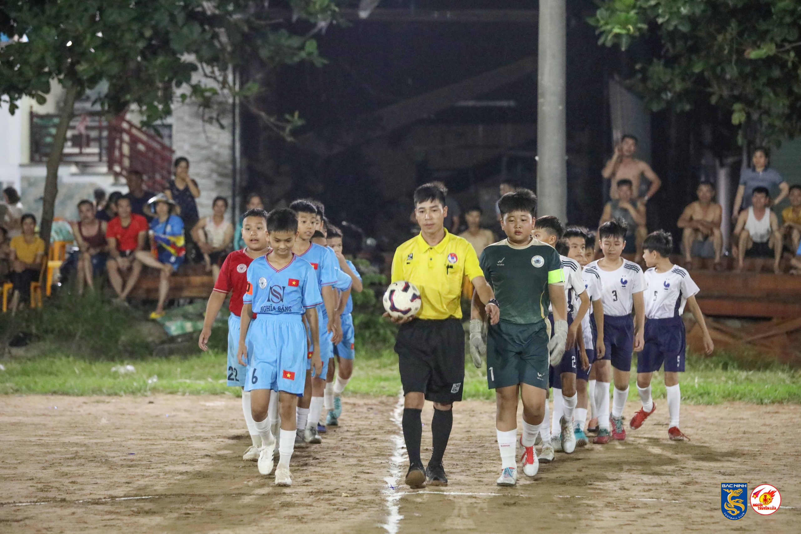 ⚽ Ngô Nội Đánh Rơi Chiến Thắng Phút Cuối: Dấu Ấn Chiến Thuật Từ HLV Đình Thi