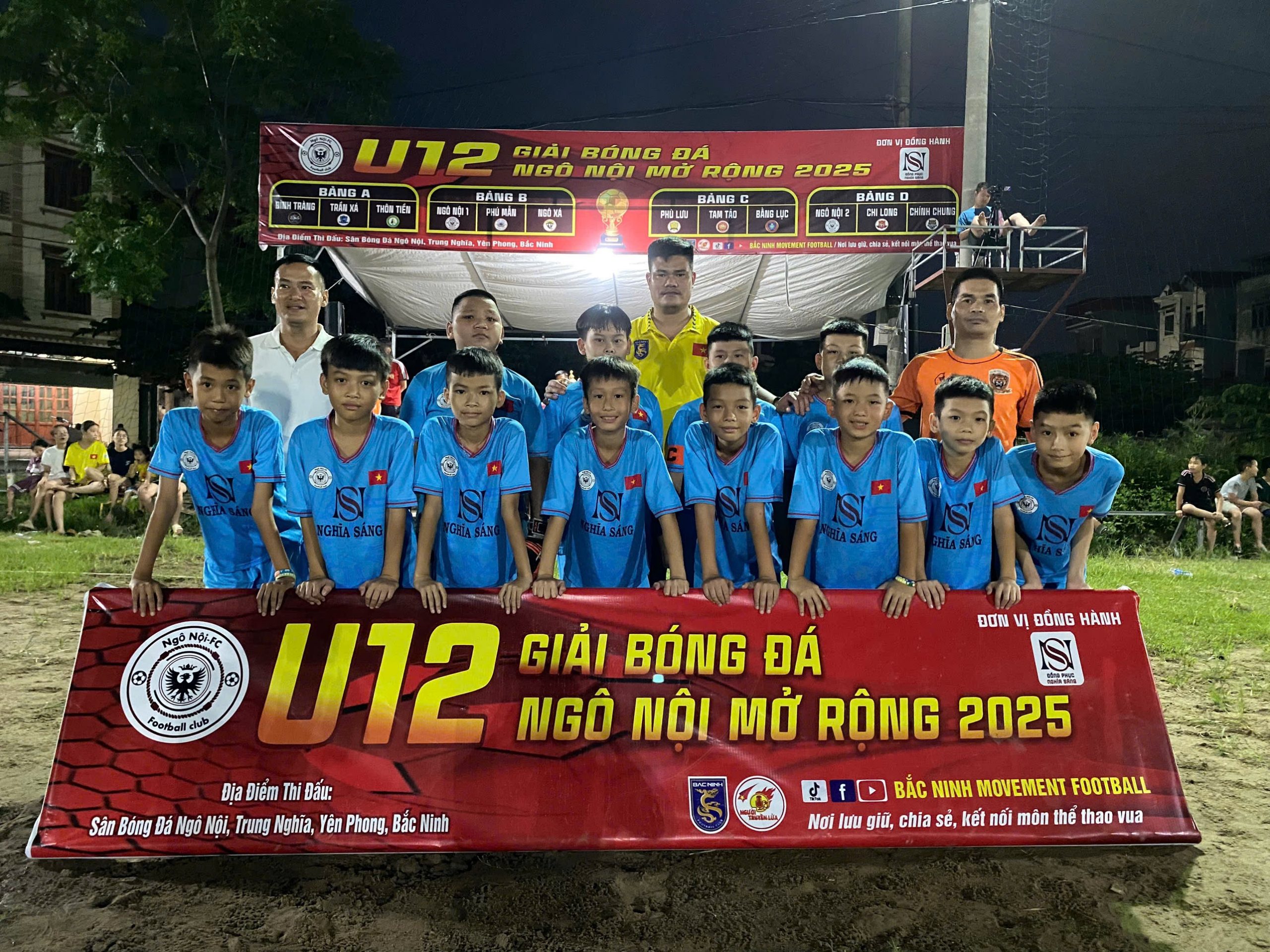 VÒNG 2 U12 NGÔ NỘI 2025: ĐÌNH TRÀNG & NGÔ NỘI 1 LÀ HAI CÁI TÊN ĐẦU TIÊN GÓP MẶT TẠI TỨ KẾT